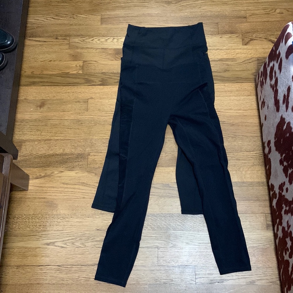 Fabletics 2 pairs of leggings